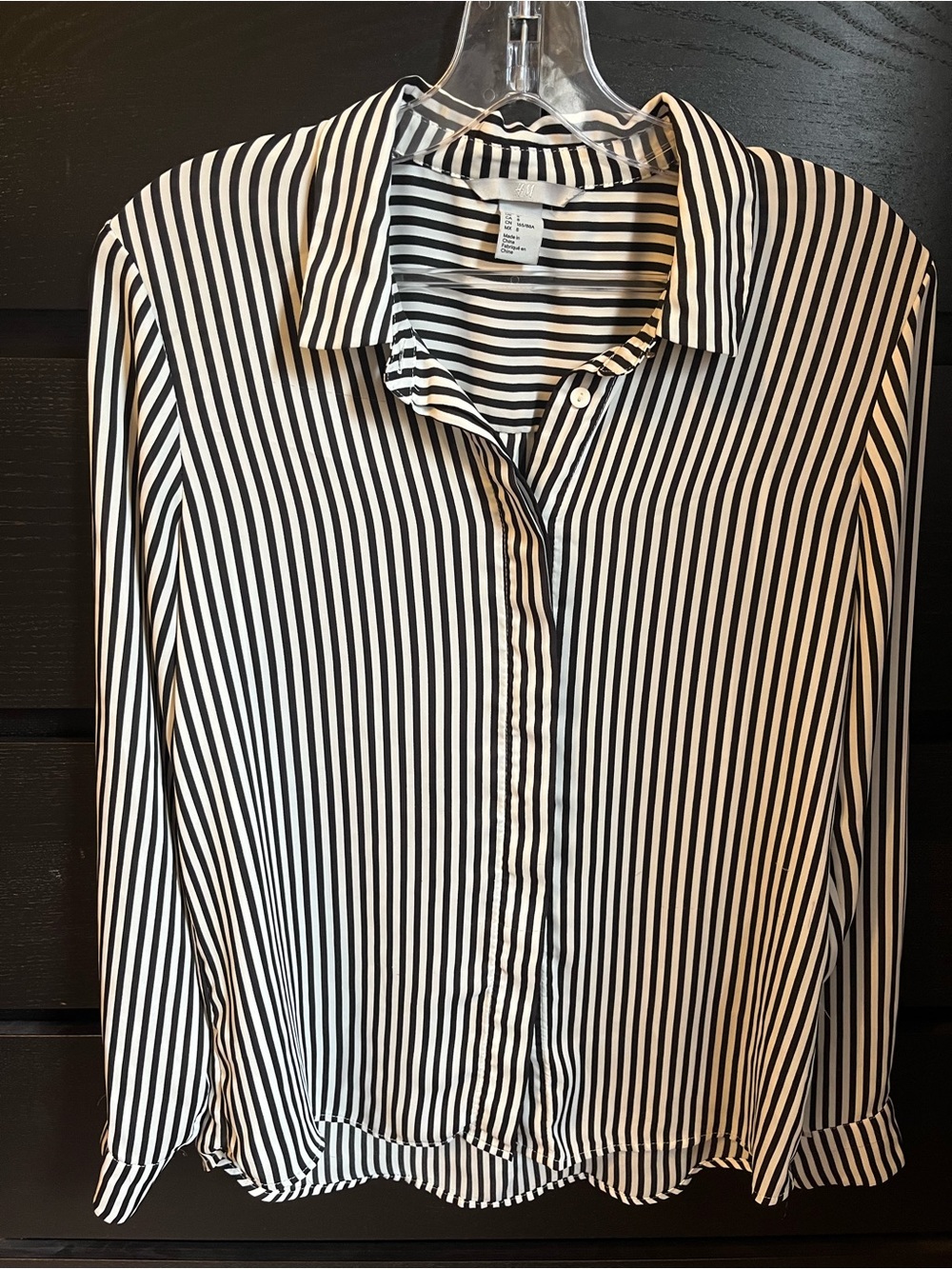 H&M Black and White Striped Button-Front Shirt minimalist office siren EUC 8
